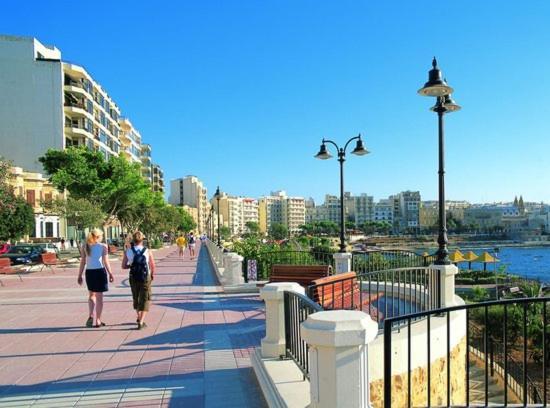 Modern 1Br Apartment Central Location Gzira Exterior photo